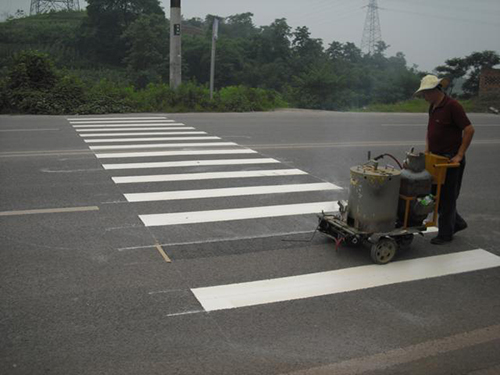 人行道道路標線(xiàn)施工